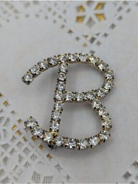 Vtg Brooch Pin  Fancy Letter Initial B Rhinestone pavé coquette patina cursive